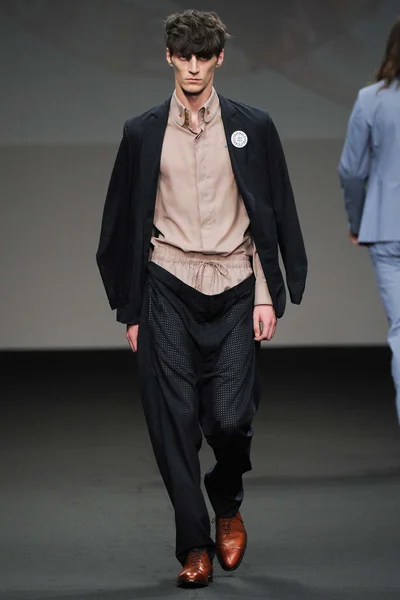 Look 20